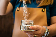 Load image into Gallery viewer, COLLABS - Eliksir Summer BBQ Gin Salt
